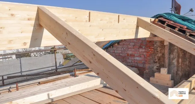 Construir Estructuras de Madera para Cubiertas en Corvera de Asturias